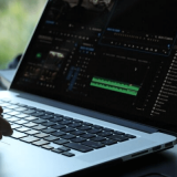 A legjobb videoszerkesztő ingyenes letöltés Szerkessz videót PC-n vagy Mac-en ezen ingyenes videoszerkesztők egyikével.